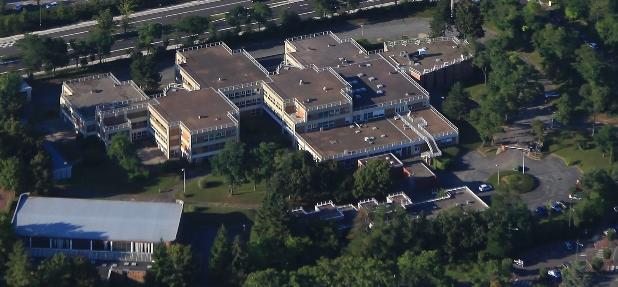 Besoin de photos satellites de mon collège pour les intégrer dans un exercice Cergy4